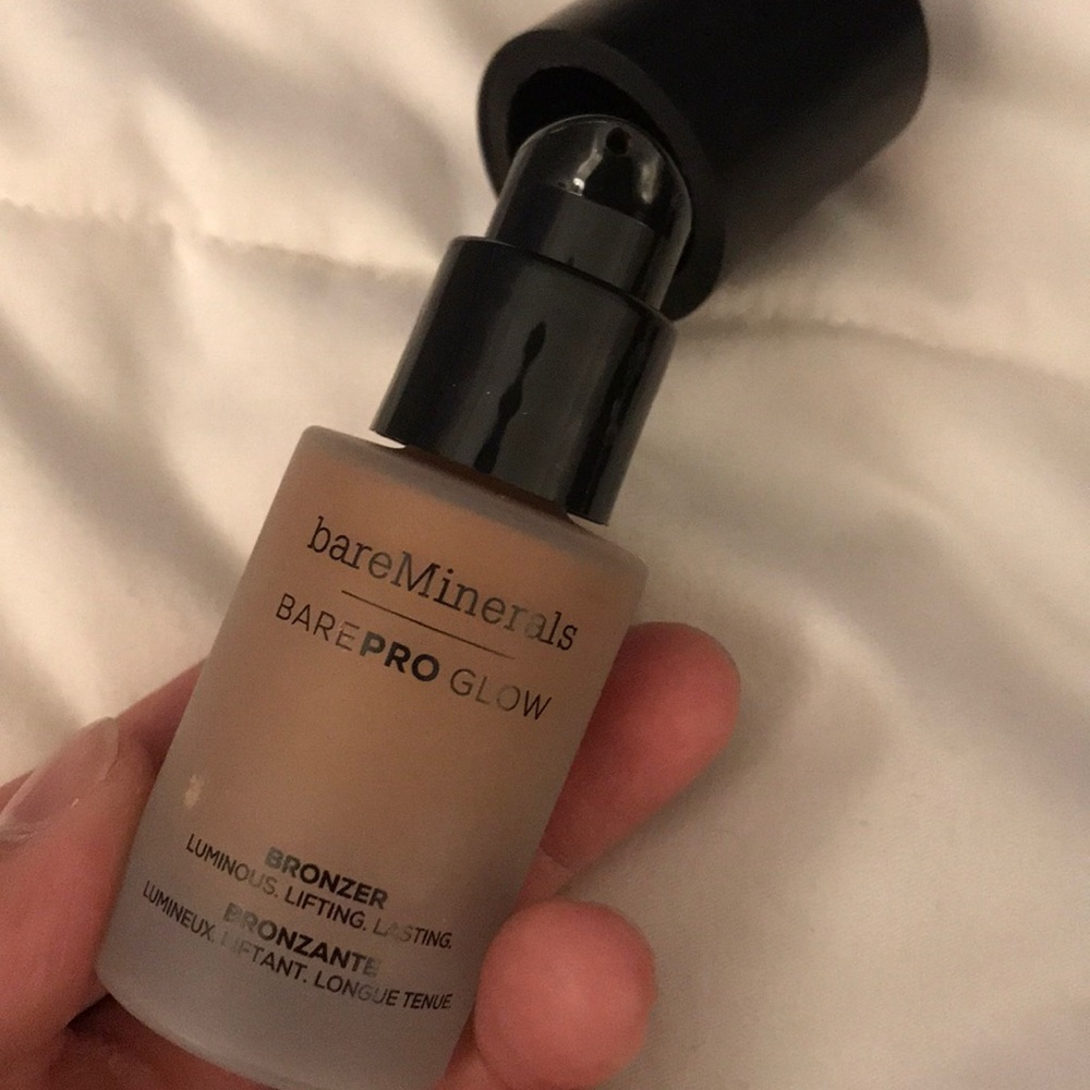 Liquid Bronzer - Picture 6 of 6